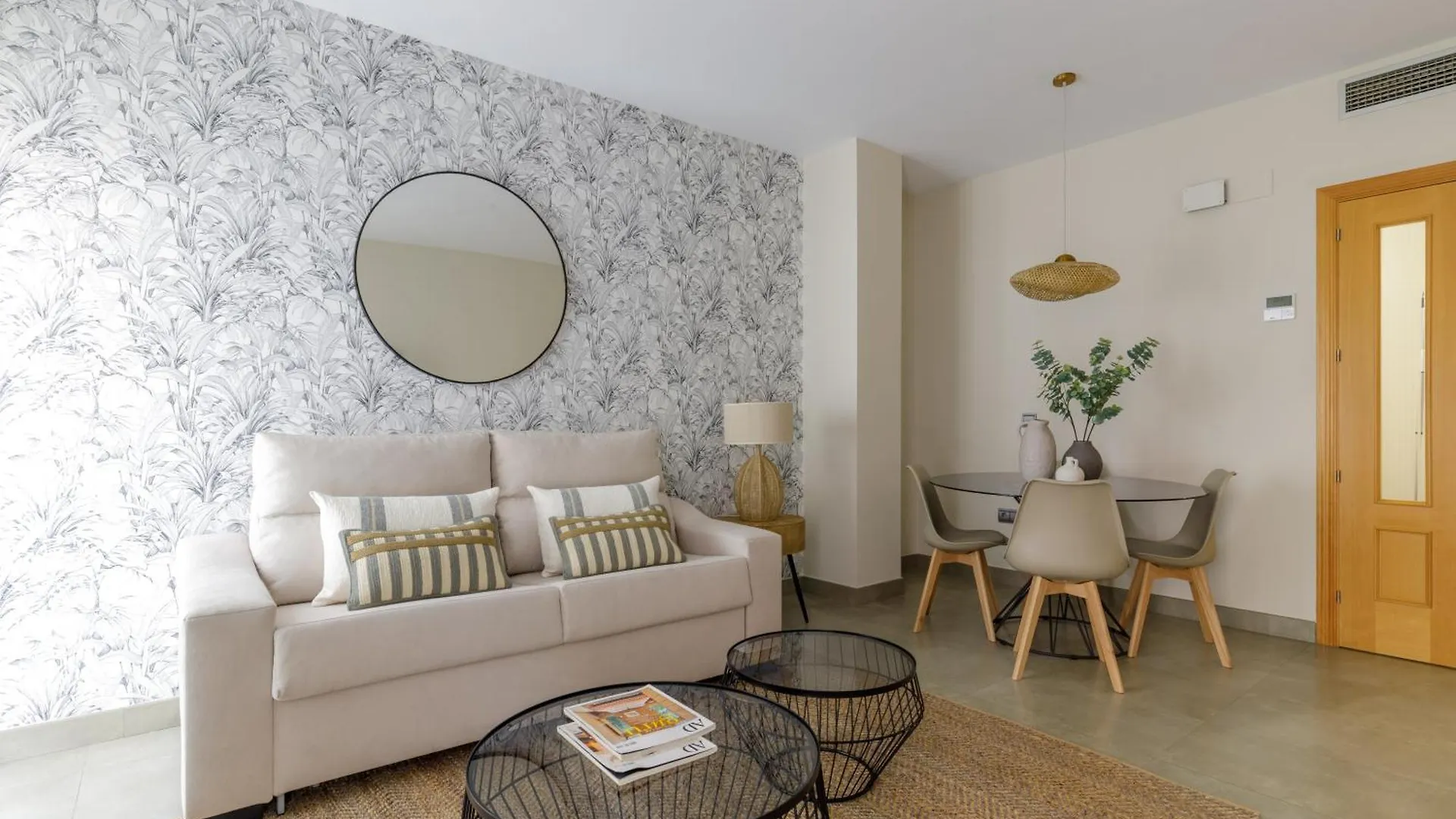 Living4Malaga High Street 20 Apartment